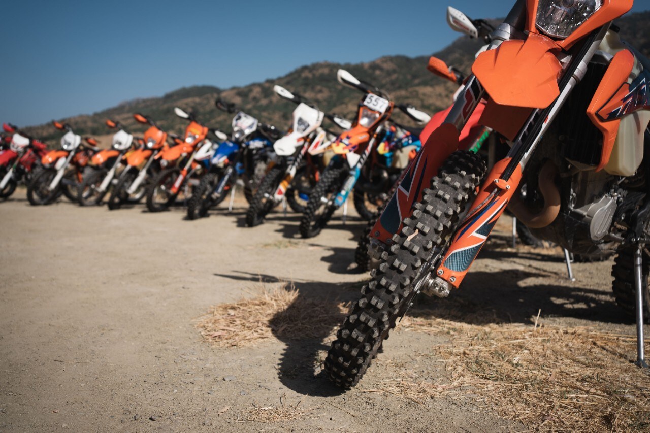 La FMI “laurea” i collaudatori moto Pirelli campioni in sicurezza